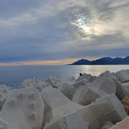 S 2p As - Le Marie Antoinette Apartman *