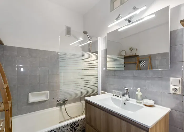 S 2p As - Le Marie Antoinette Cannes