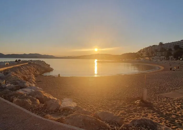 S 2p As - Le Marie Antoinette * Cannes