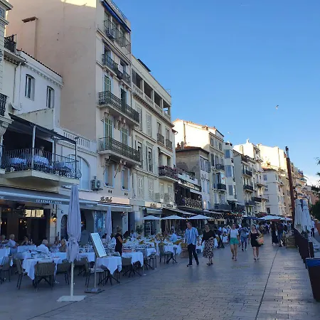 S 2p As - Le Marie Antoinette