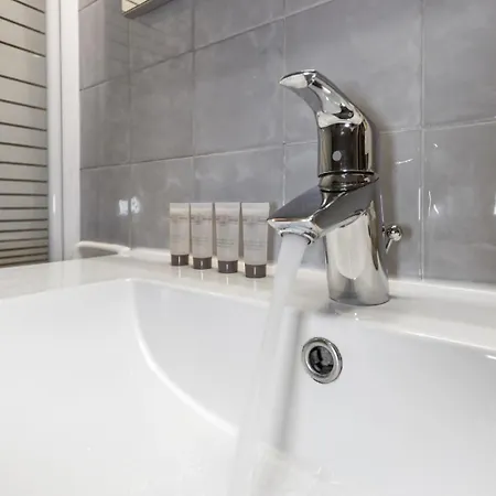 S 2p As - Le Marie Antoinette Apartment